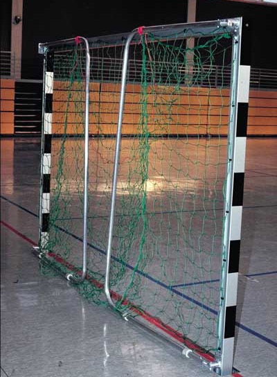 Hallenhandballtore 3x2 m, freistehend, mit anklappbaren Netzbügeln